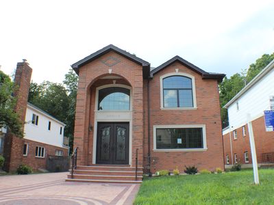 20915 Richland Ave, Flushing, NY, 11364