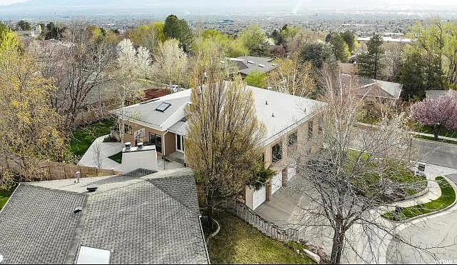1407 S Chancellor Way — Photo 45