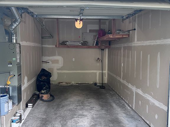 Garage 1 - Straight