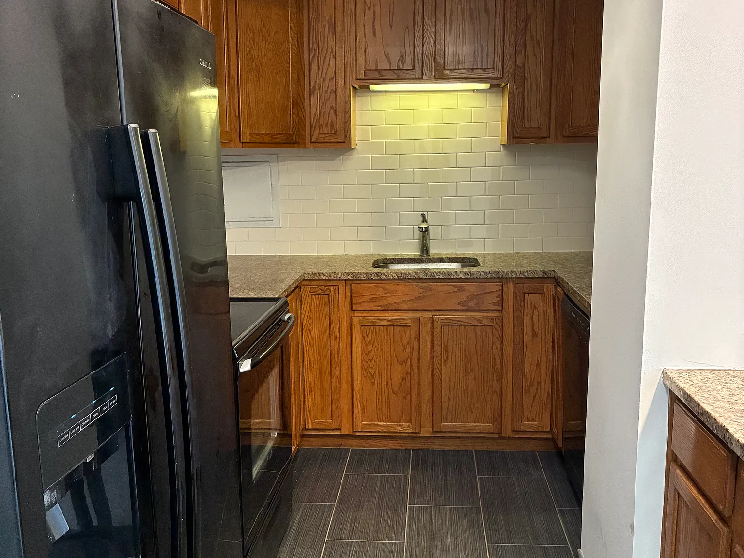 2 bed, 1100 sqft, $2,650 — Photo 4