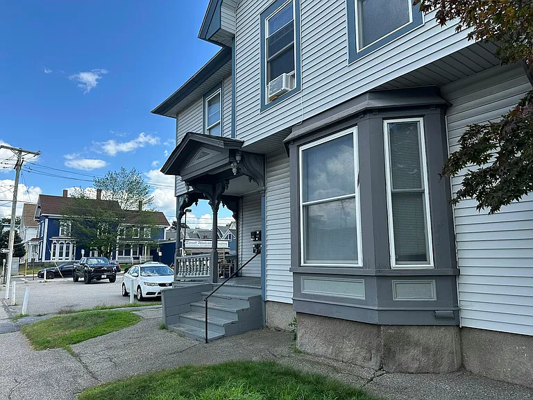 319 Hanover St #4 — Photo 3
