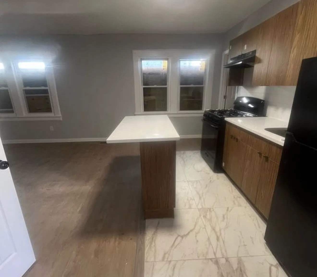 4 bed, 1.5 bath, $2,350 — Photo 3