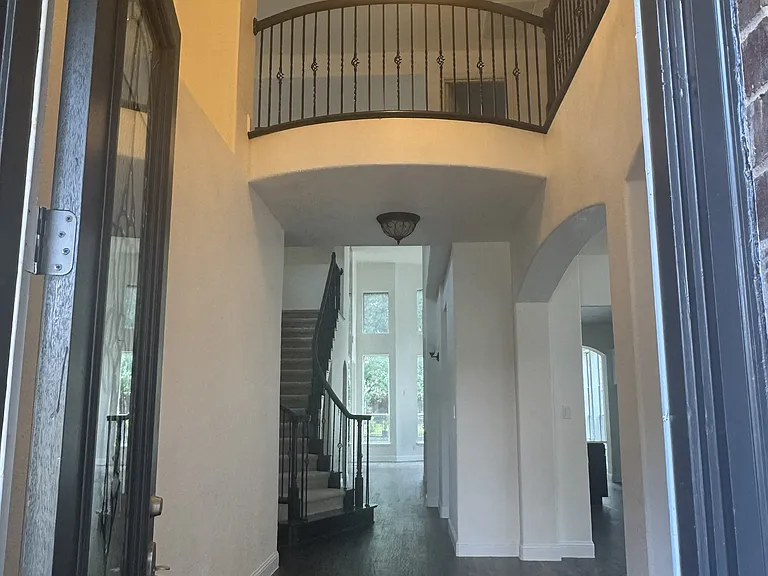 5967 Hidden Creek Ln — Photo 4