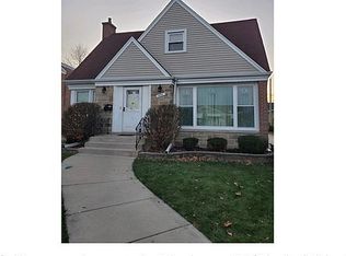 1636 Portsmouth Ave, Westchester, IL 60154