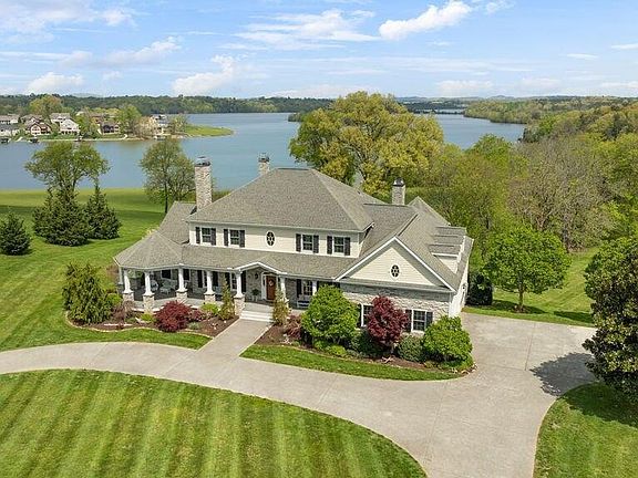 2nd image of 150 Thunder Rd