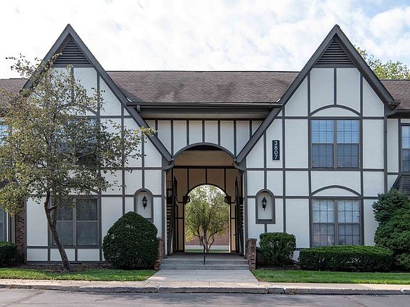 2nd image of 3801 Somerset Dr #11-204