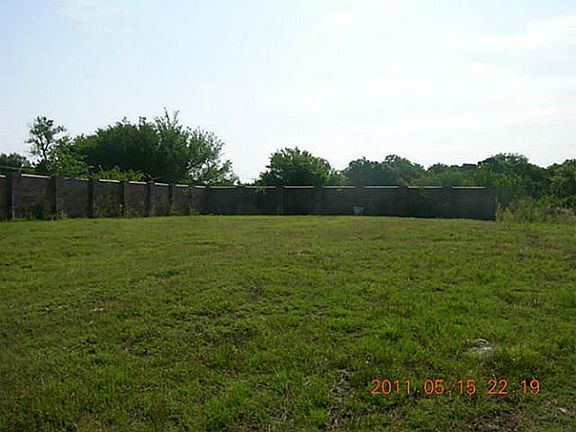 3rd image of 9003 Timber Oaks Dr