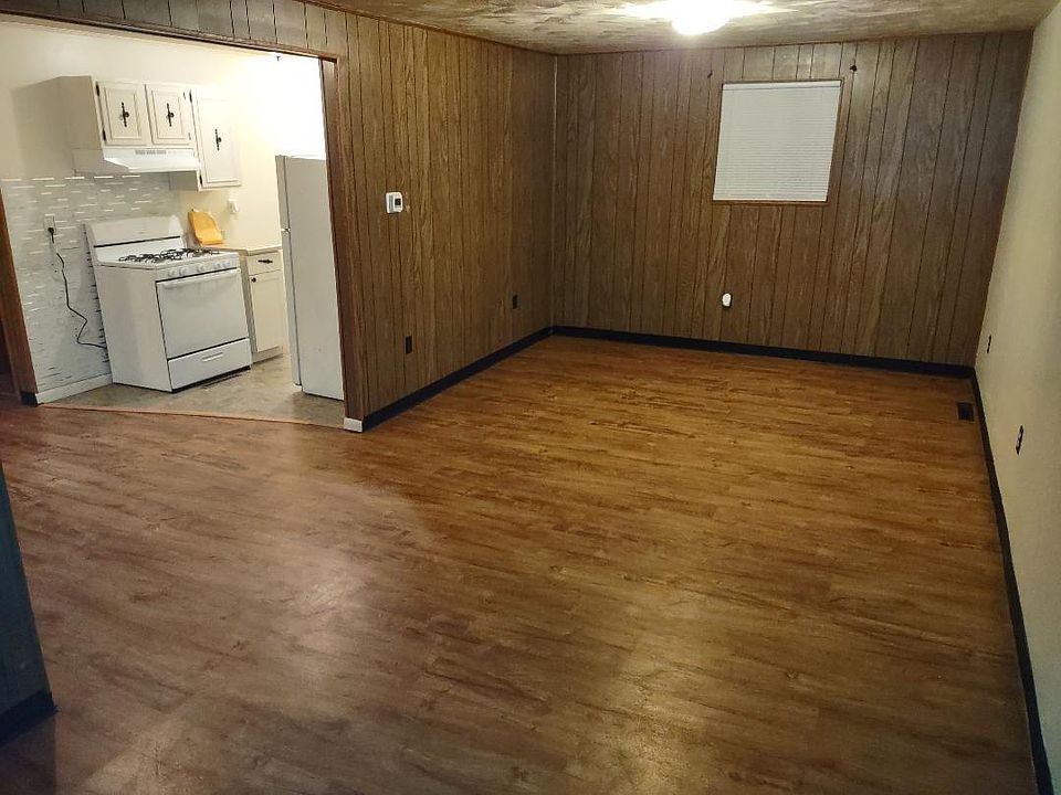 1st image of 385 Kensington Ave