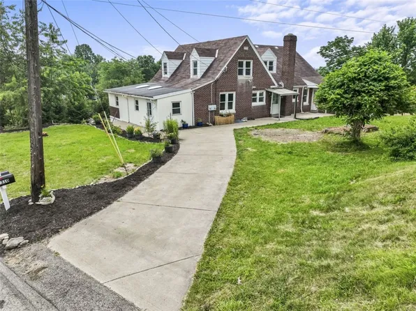 1310 Oakridge Rd, Mc Donald, PA 15057