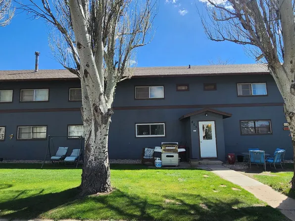 403 5th Ave N, Hettinger, ND 58639