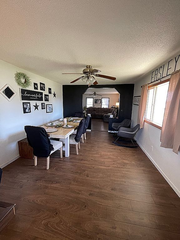 690 E Mechanic St, Ipava, IL 61441 Zillow