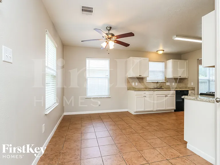 2603 Cypress Island Dr — Photo 5