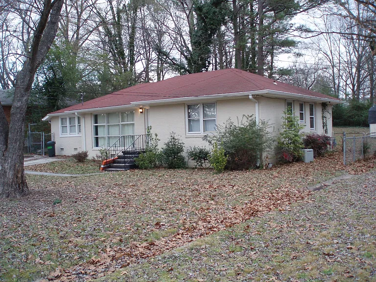 2607 Stoland Dr — Photo 3