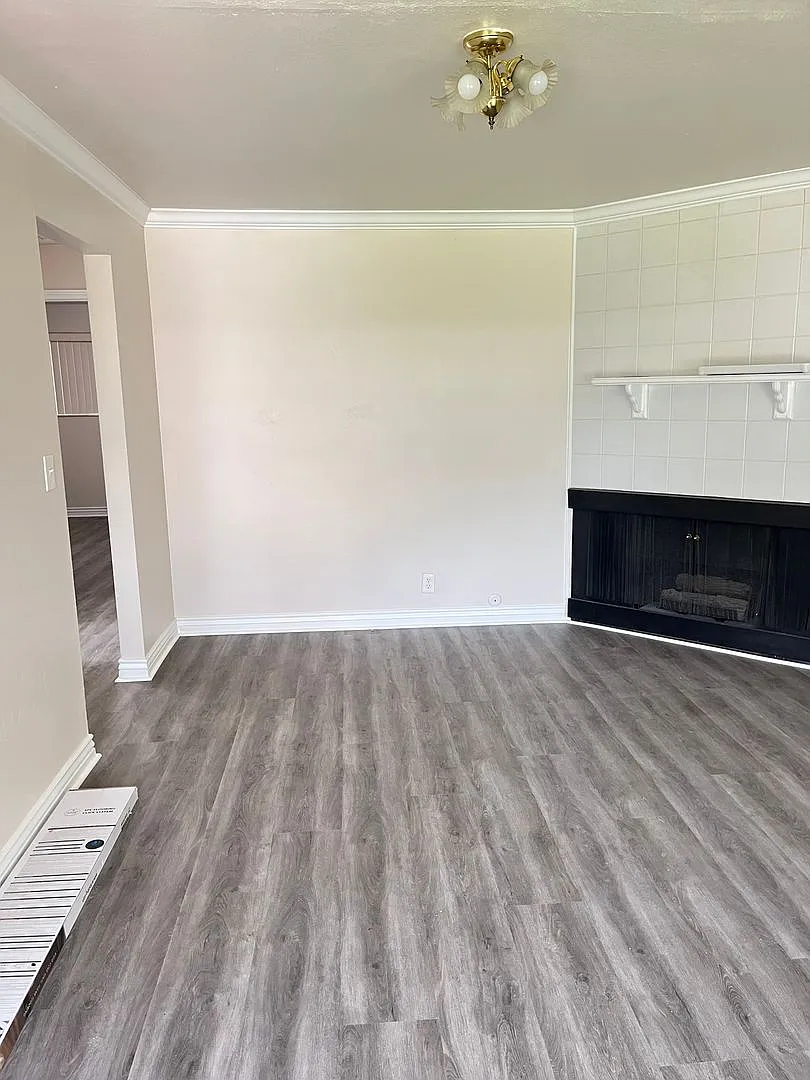 13th East 7-8 — Photo 2