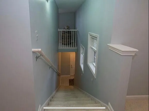 229 Scio Village Ct Unit 222, Ann Arbor, MI 48103