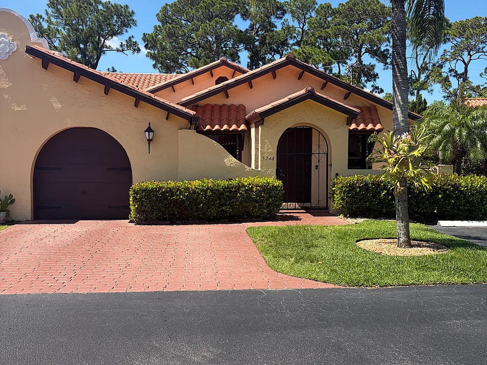 5248 Bolero Cir