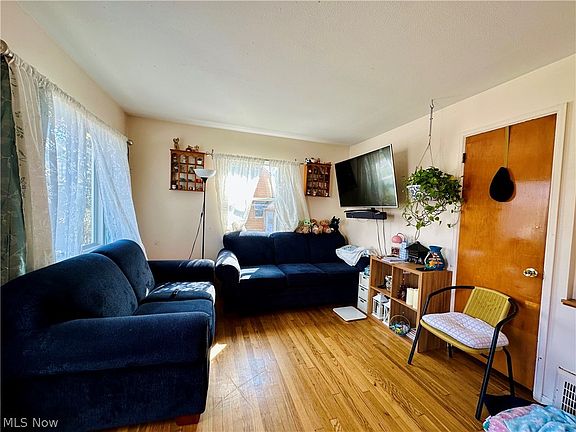 3rd image of 5948 Dunham Rd