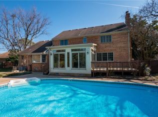 1368 Wakefield Cir, Virginia Beach, VA 23455