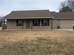240 Jay Ave, Elkins, AR 72727