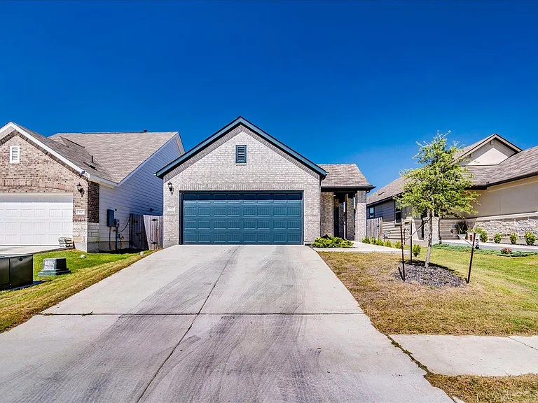802 Papaya Dr — Photo 29