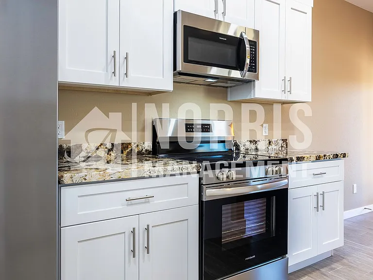 9301 W Century Dr — Photo 15