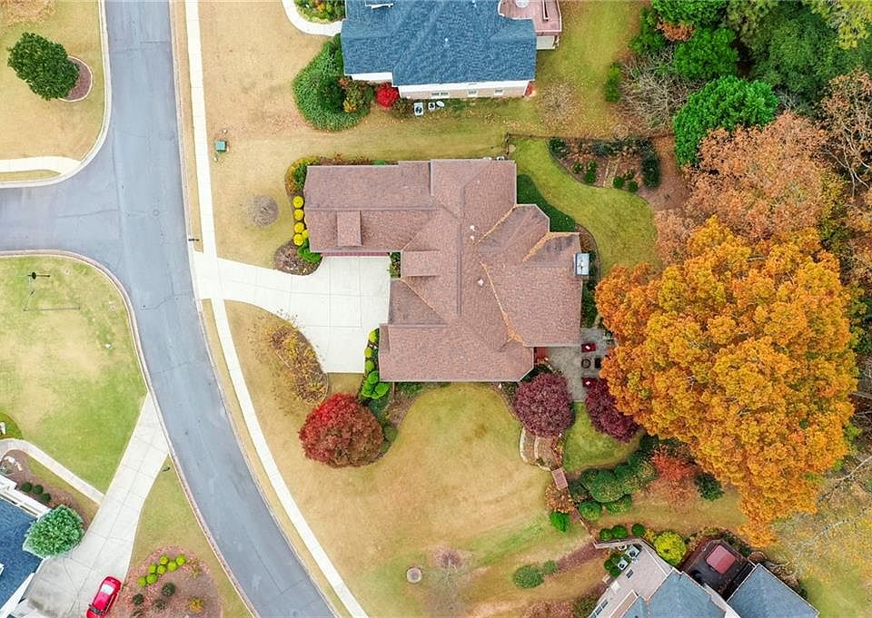 1st image of 1077 Meadow Brook Dr