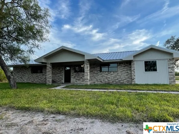 130 County Road 3211, Orange Grove, TX 78372