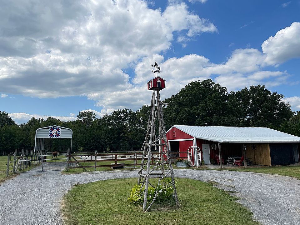 Barn and RV carport