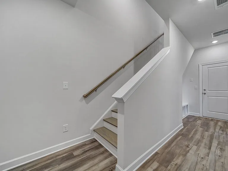 7148 Bryce Ave — Photo 4