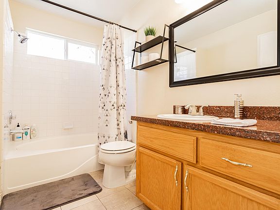 3rd image of 8708 Raindrop Canyon Ave