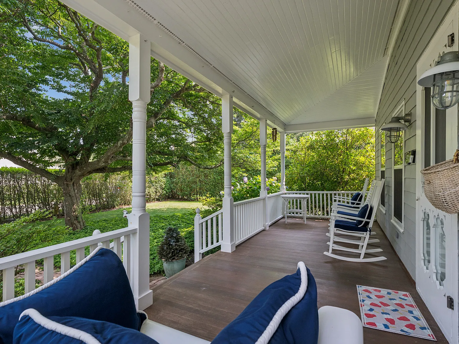 Southampton Village Retreat — Photo 2