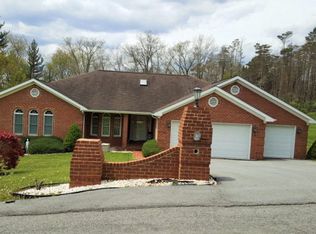 592 Morningside Dr, Princeton, WV 24740