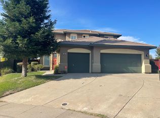 988 Cameron Dr, Folsom, CA 95630