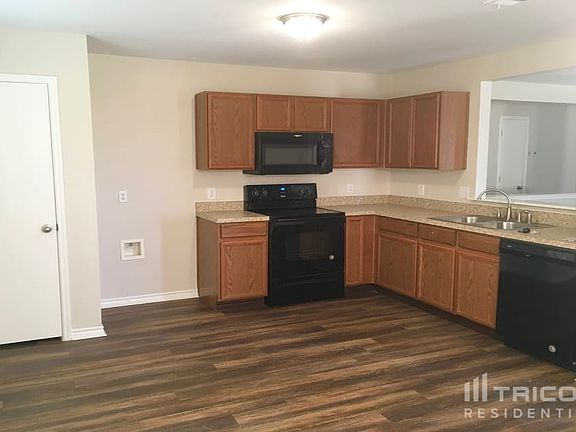 3rd image of 1518 Woodvista Ct