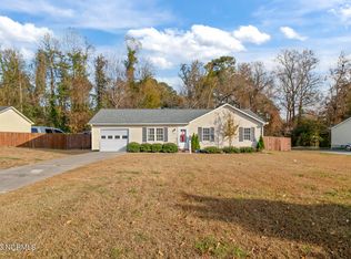 110 Nicole Ct, Jacksonville, NC 28540