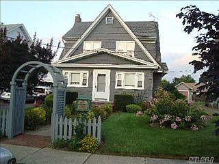 5th image of 41 Denton Ave