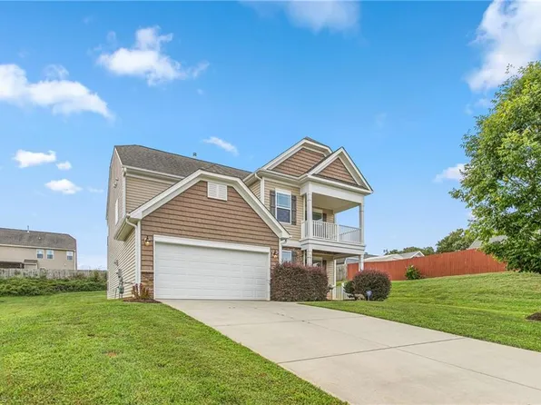 3832 Stovall Dr, Haw River, NC 27258