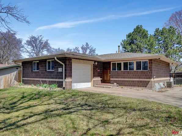 7310 York Ln, Lincoln, NE 68505