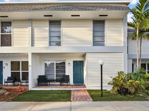 3331 Farragut St #8D, Hollywood, FL 33021