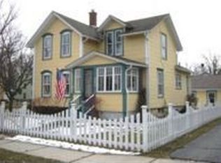 504 Houston St, Batavia, IL 60510