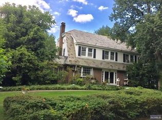92 Dana Pl, Englewood, NJ 07631