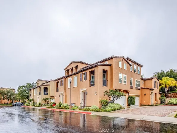 27017 Pebble Beach Dr, Valencia, CA 91381