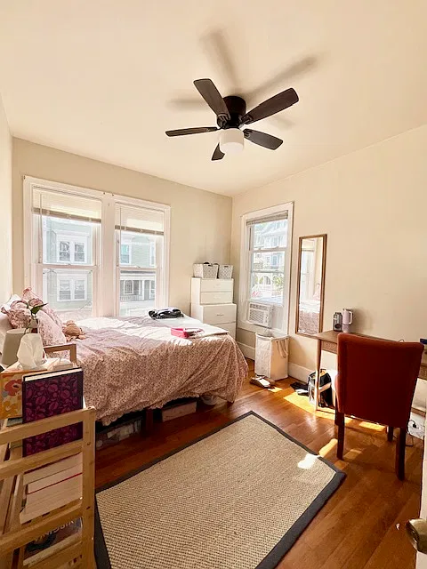 4 bed, 9999 sqft, $5,800 — Photo 2