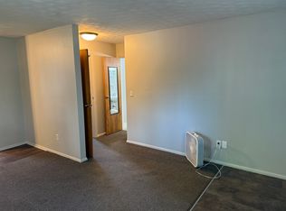 1021 N 5th St APT 5, Burlington, IA 52601