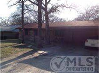 204 Richard Ln, Azle, TX 76020
