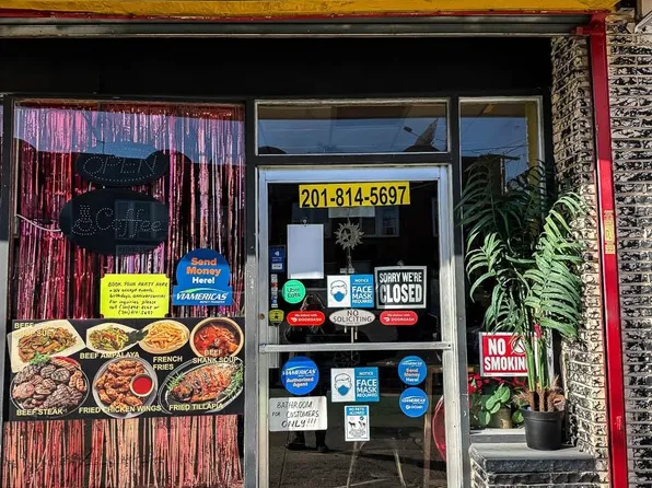 125 Mallory Avenue image 1 of 9