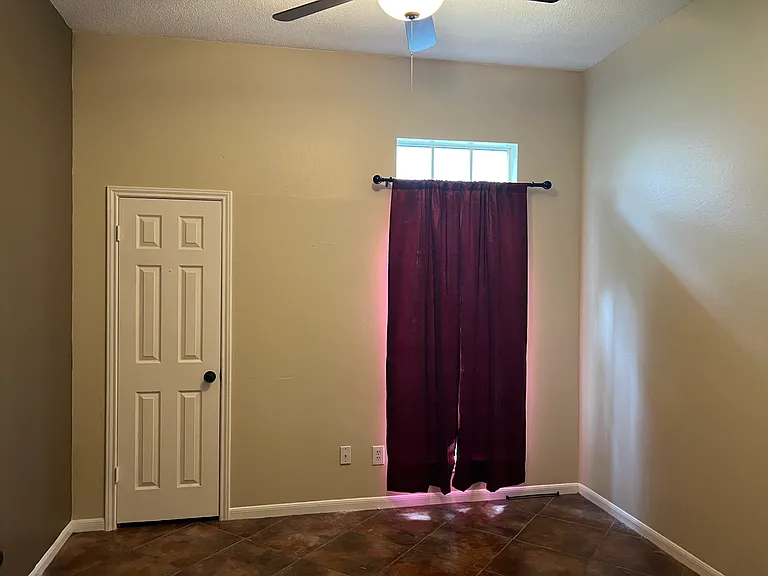4915 Silent Lk — Photo 8