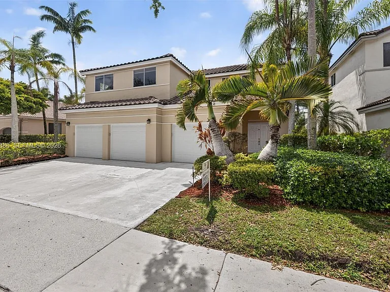 1115 Camellia Cir — Photo 35