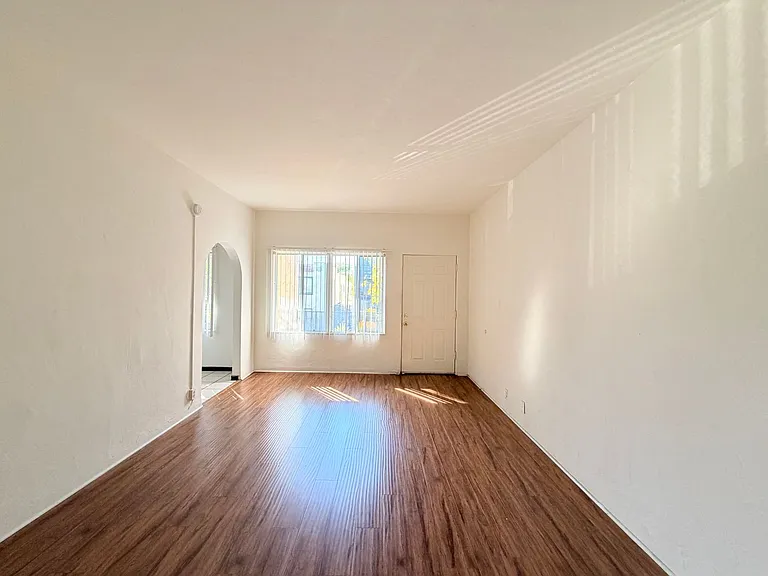 230 N Reno St — Photo 3