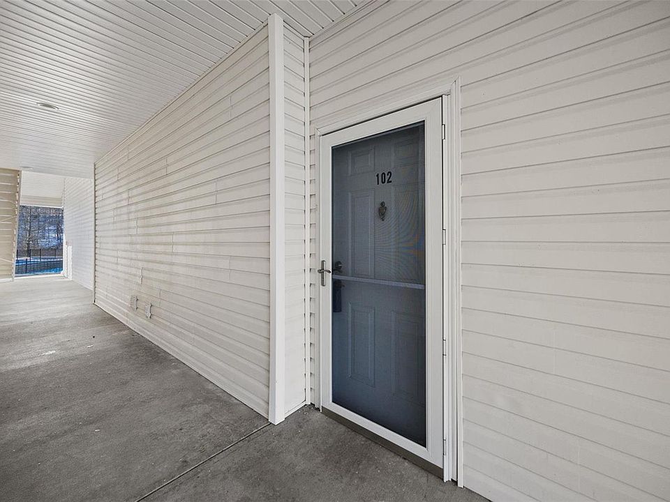 37 Kassebaum Ln APT 102, Saint Louis, MO 63129 | Zillow